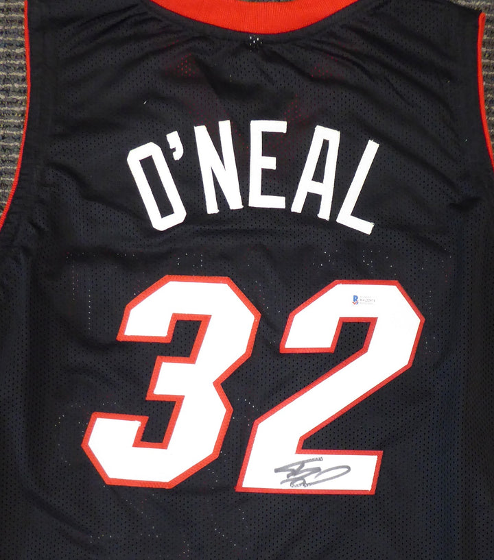 Miami Heat Shaquille Shaq O'Neal Signed Black Jersey On 2 Beckett BAS