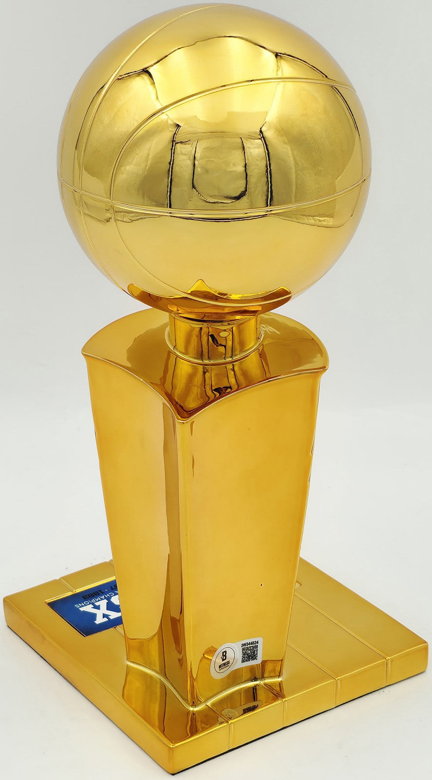 Julius "Dr. J" Erving Auto 76ers NBA Champions Mini Trophy Fanatics Beckett Wit