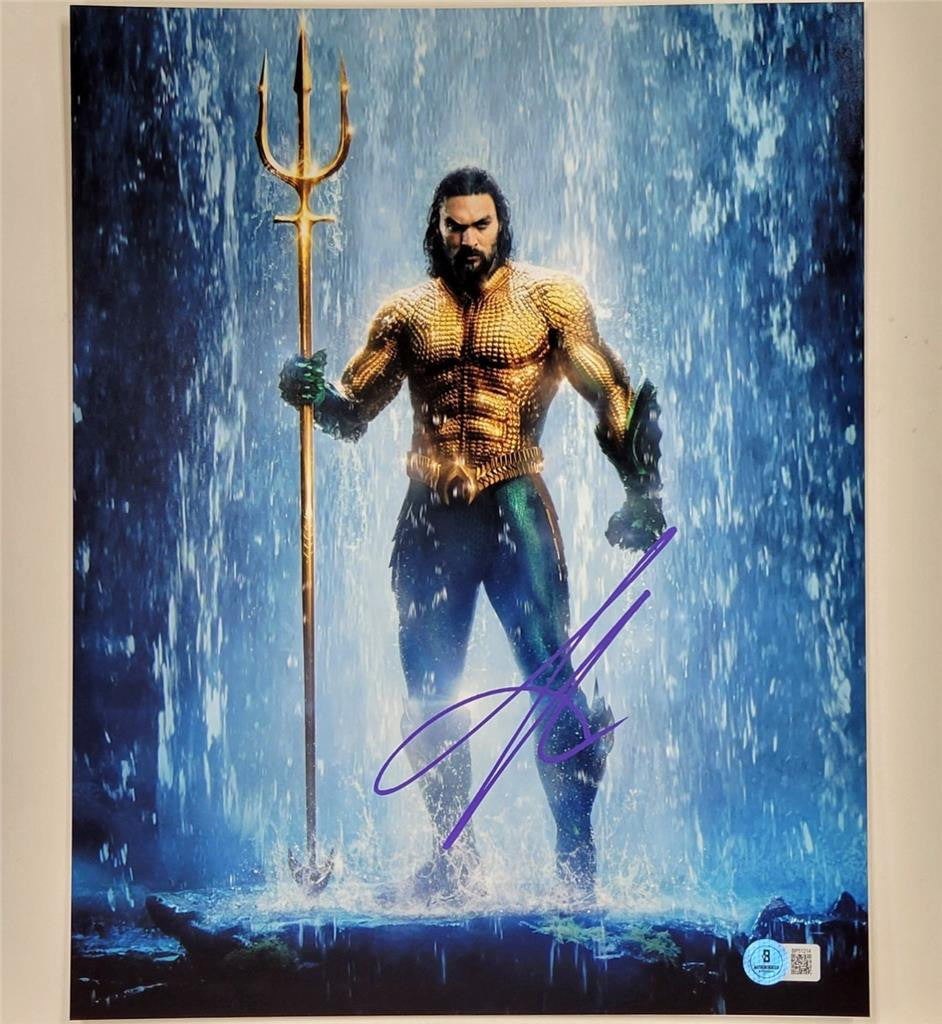 Jason Momoa signed Aquaman 11x14 photo autograph ~ Beckett BAS