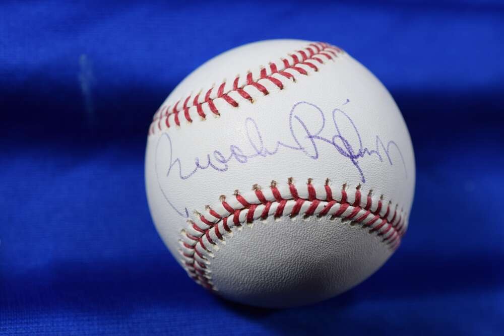 Brooks Robinson PSA DNA Autographed Major League OML Signed Baseball