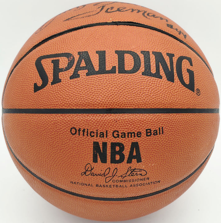 George Gervin Auto Spalding NBA Leather Game Basketball Spurs Iceman 44 Beckett