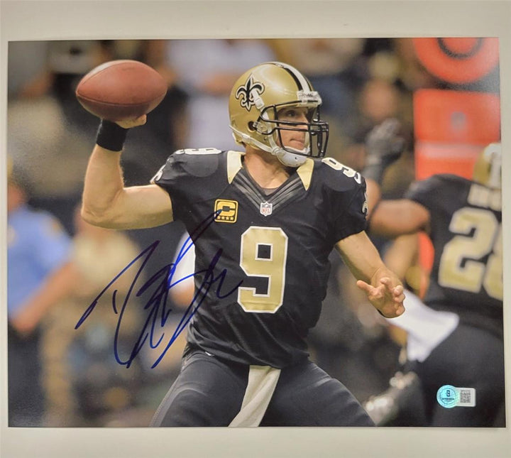 Drew Brees autograph signed New Orleans Saints 11x14 Photo (A) ~ Beckett BAS