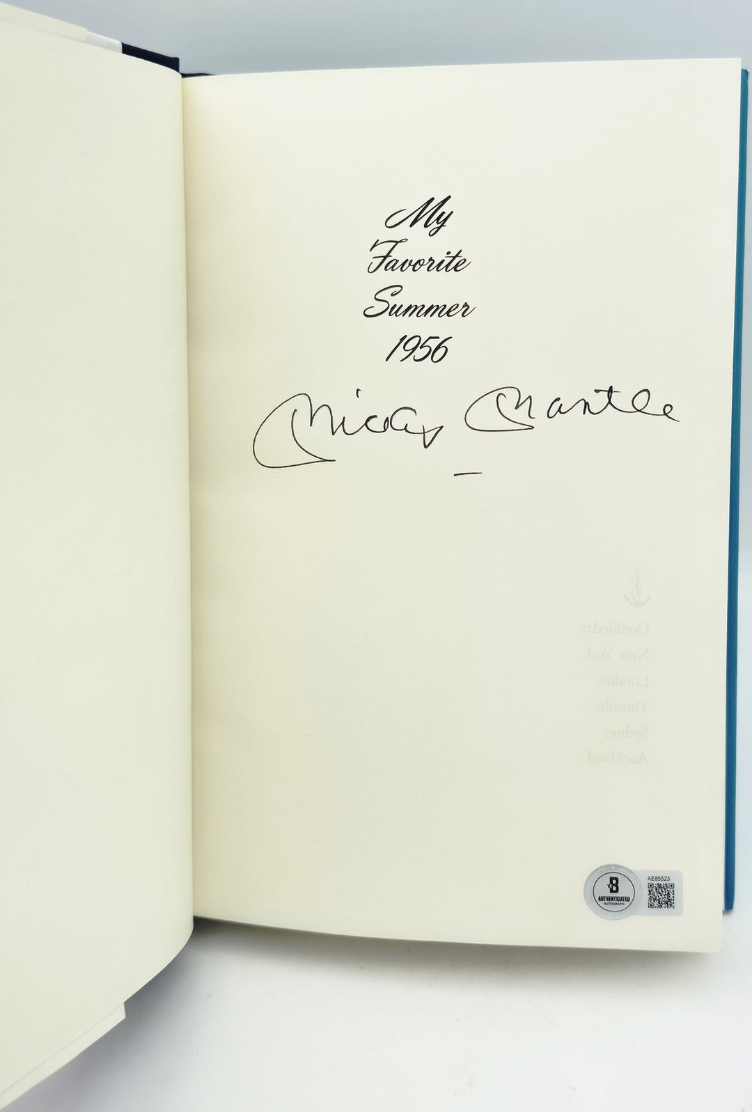 Mickey Mantle Signed My Favorite Summer 1956 Book New York Yankees Beckett