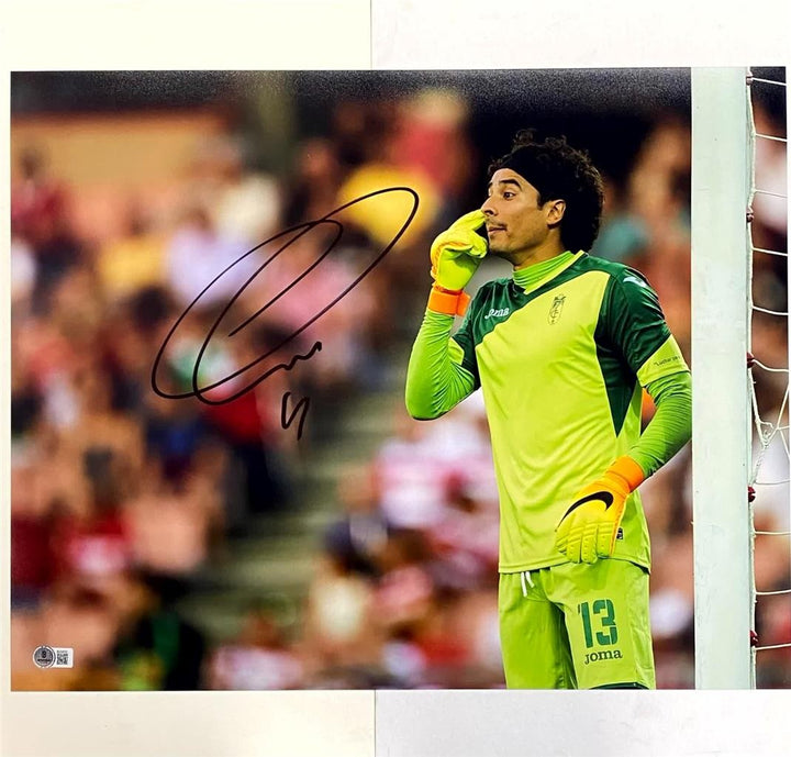 Guillermo Ochoa Signed 16x20 Photo Team Mexico Star Autograph ~ Beckett BAS