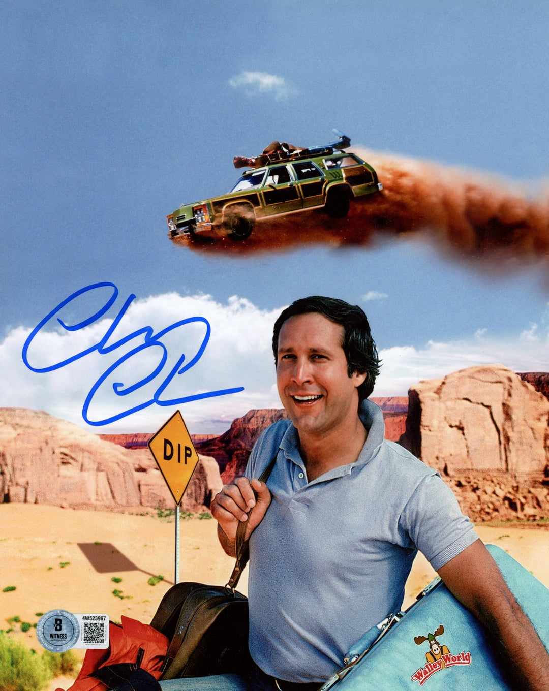 Chevy Chase Autographed/Signed Vacation 8x10 Photo Beckett 56491