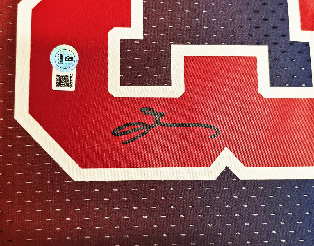 76ers Allen Iverson Auto Red Mitchell Ness 96-97 Swingman Fadeaway Jersey M BAS