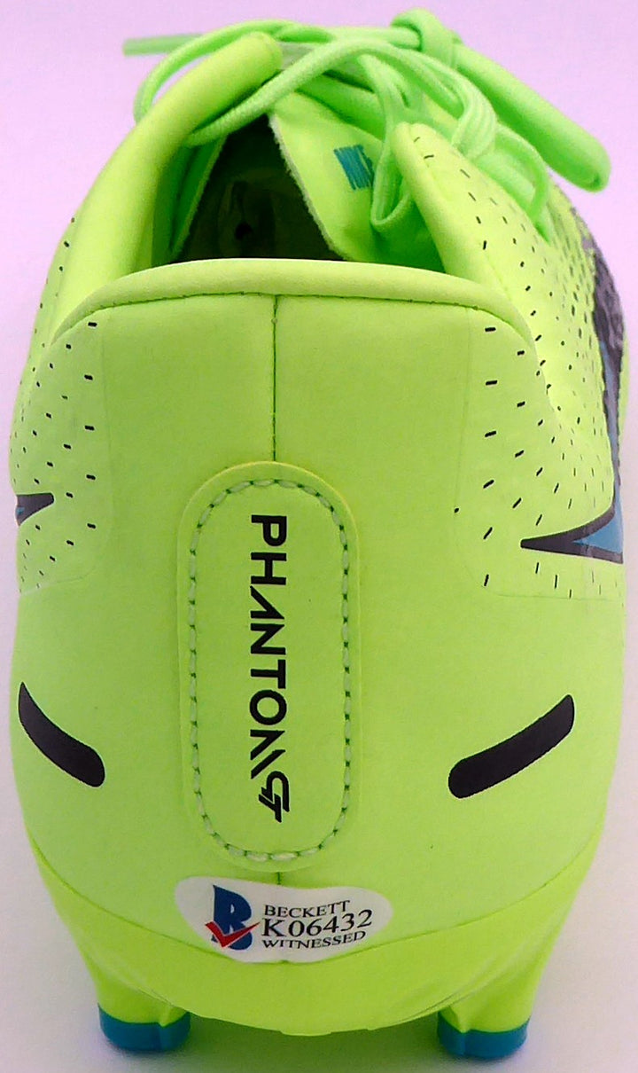 Mason Mount Signed Green Nike Phantom Cleat Shoe Chelsea F.C. Size 10.5 Beckett