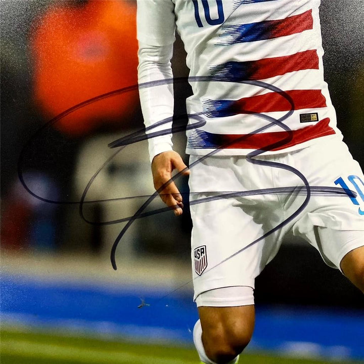 Christian Pulisic signed Team USA USMNT 11x14 photo autograph ~ JSA