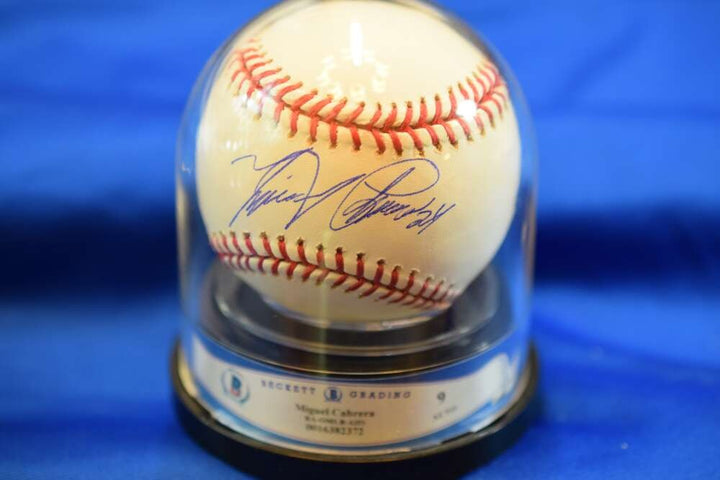 Miguel Cabrera MT 9 Beckett BAS COA Autograph OML Major League Signed Baseball