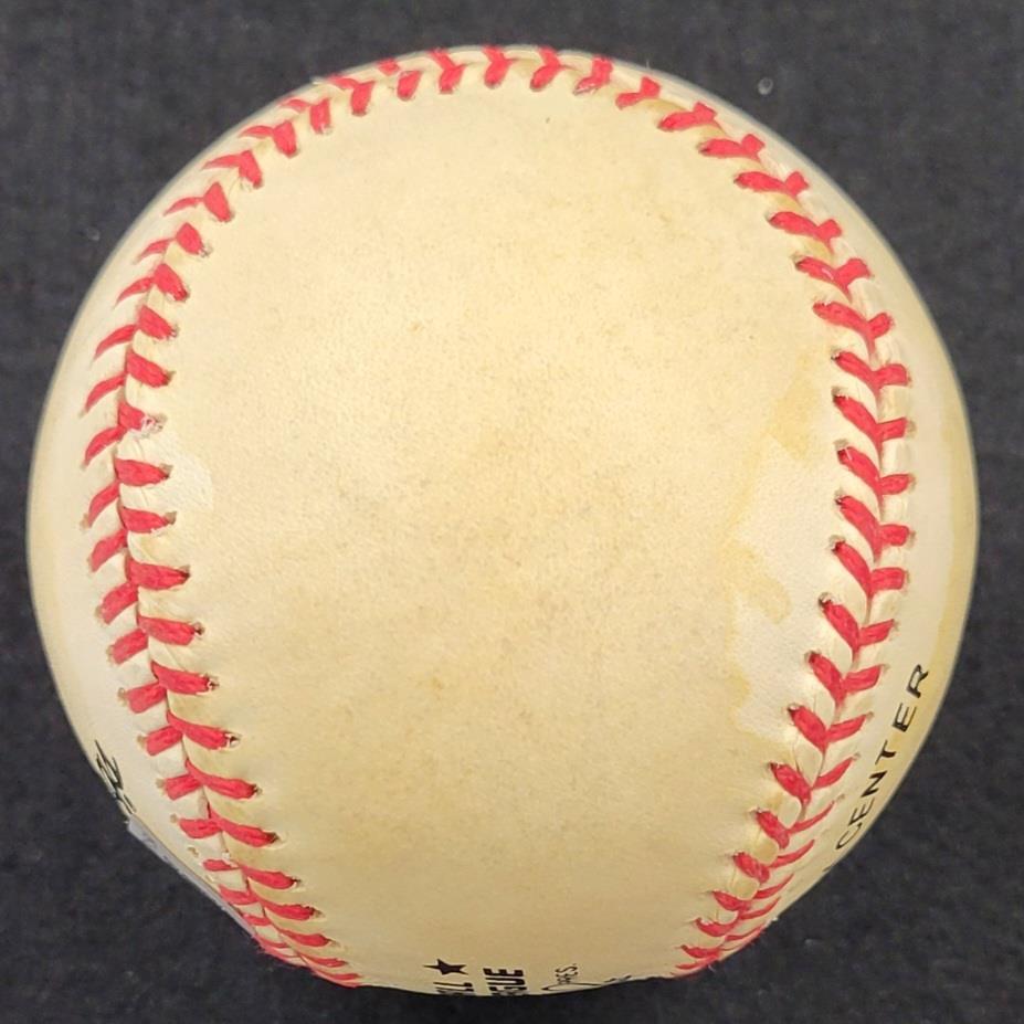 Willie Mays signed Official National NL Baseball autograph Giants ~ Beckett BAS