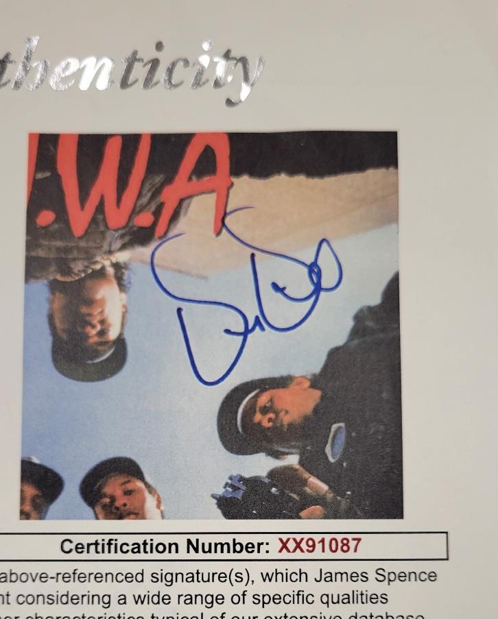 Dr. Dre signed N.W.A "Straight Outta Compton" vinyl record album cover LP JSA