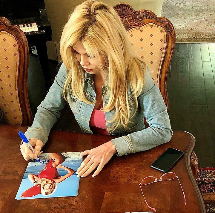 Donna D'errico autograph signed Baywatch 8x10 Photo #1 TV Actress Model BAS Holo