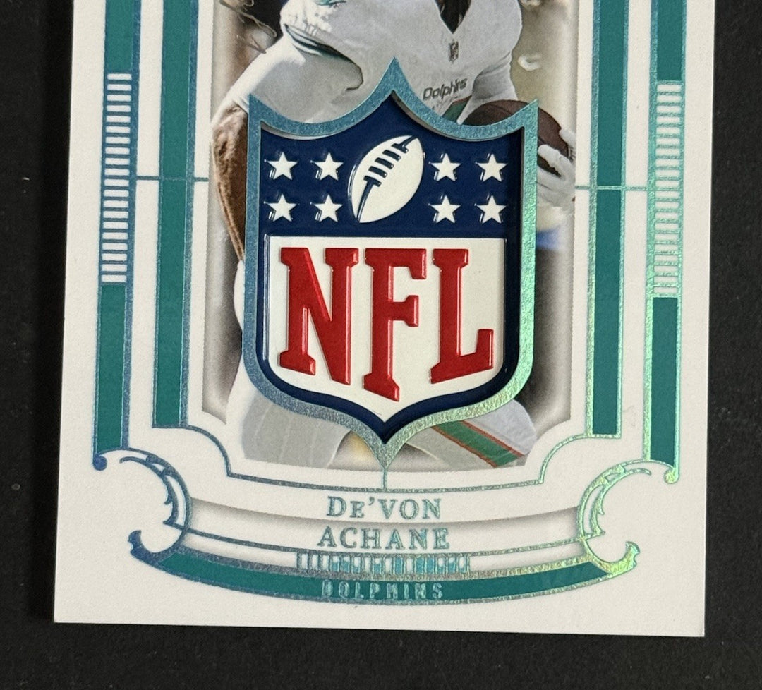 2025 National Treasures Platinum NFL SHIELD Patch 1/1 De’von Achane Dolphins MT