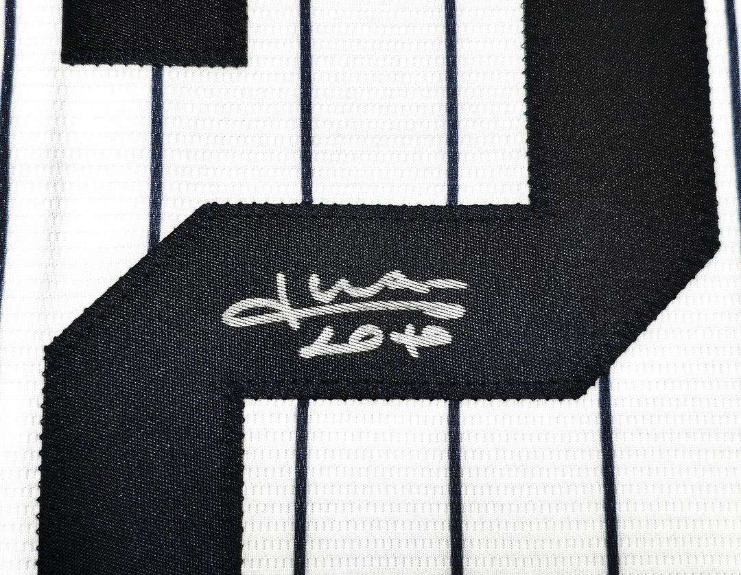 New York Yankees Juan Soto Signed White Pinstripes Nike Jersey Size XL Beckett