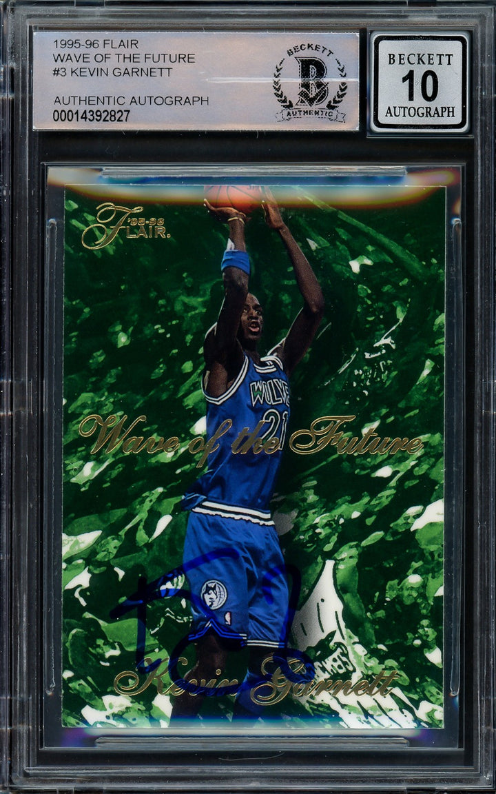 Kevin Garnett Signed 1995-96 Fleer Flair Wave of the Future RC 3 Sig 10 Beckett