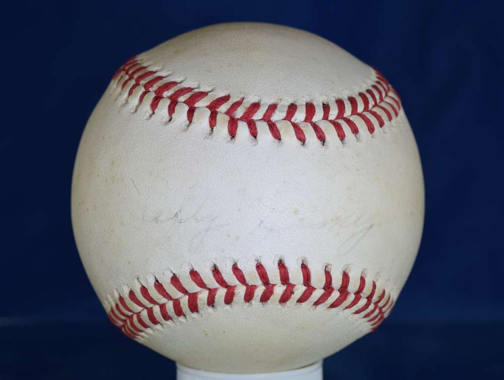 Lefty Gomez Psa/dna Certed American League Baseball Autograph Signed Authentic