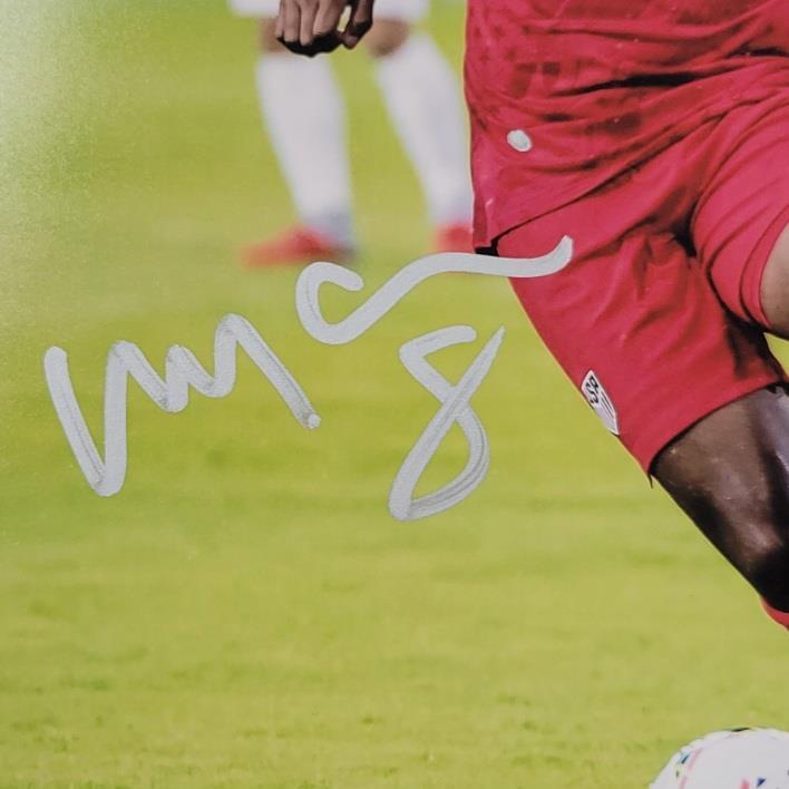 Weston McKennie signed USMNT Team USA 8x10 photo autograph ~ Beckett BAS