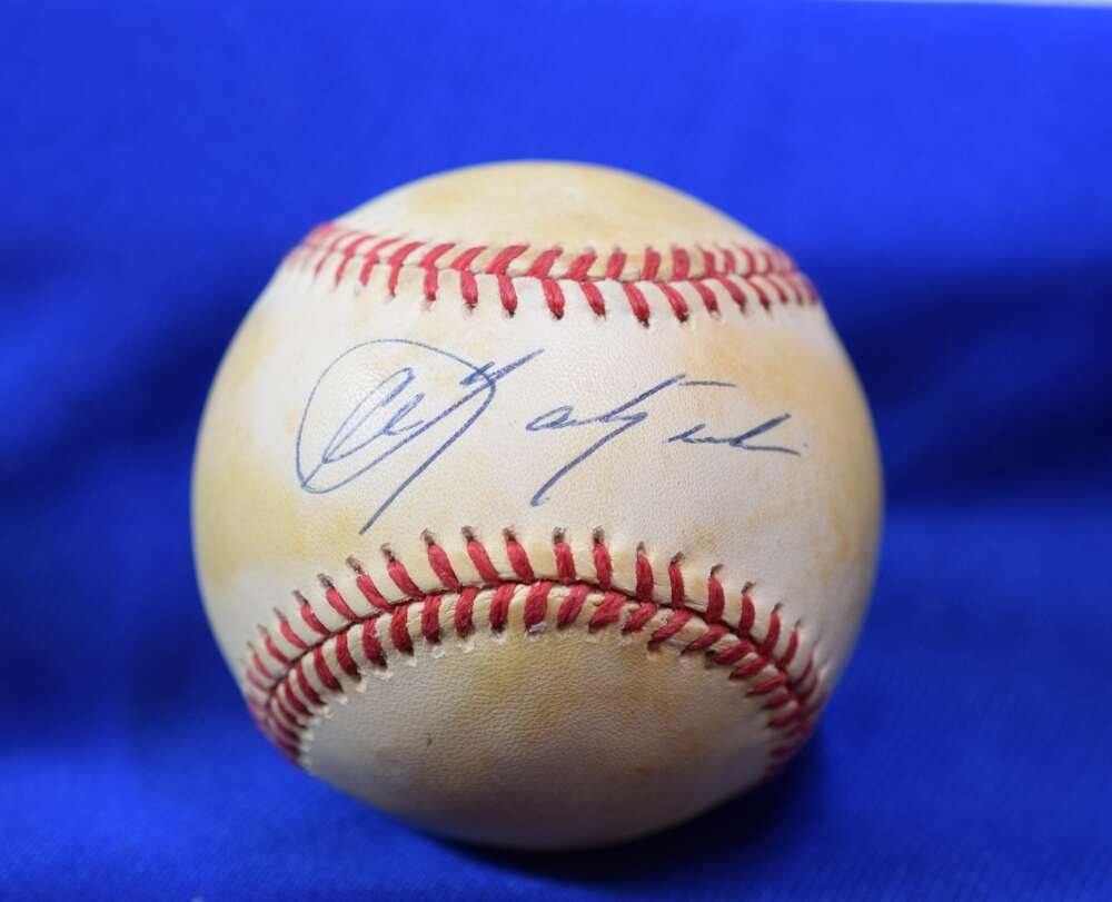 Carl Yastrzemski Upper Deck Coa Autograph American League OAL Signed Baseball