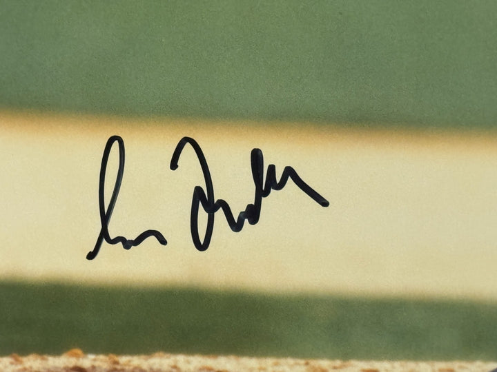 Greg Maddux signed 1997 Atlanta Braves 11x14 Photo Custom Framed - Beckett (HOF)