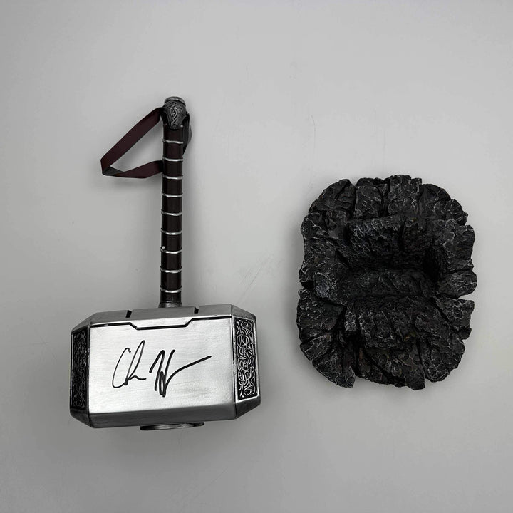 Autographed/Signed Chris Hemsworth Thor Mjolnir 17" Hammer Replica Beckett COA