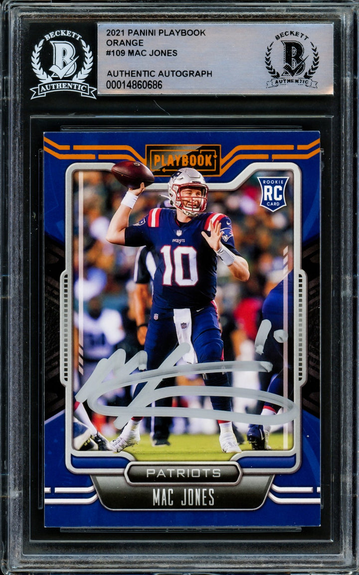 Mac Jones Signed 2021 Panini Playbook Orange RC 109 Patriots Beckett #14860686