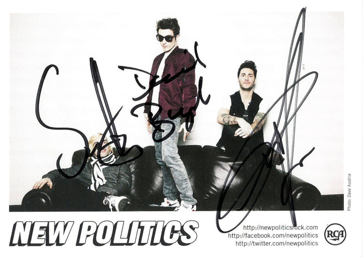 New Politics Rock Band signed 5x7 Photo – COA (David Boyd/Hansen/Vecchio/Danish)