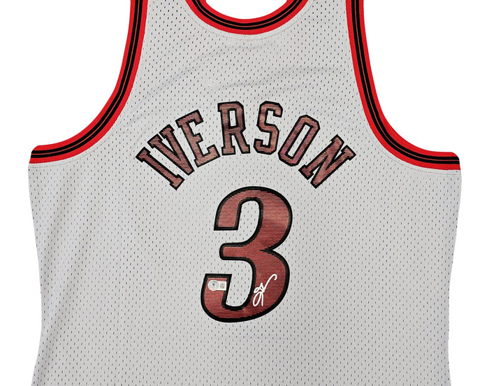 76ers Allen Iverson Auto Grey Auth Mitchell Ness 97 HWC Swingman Jersey XL BAS