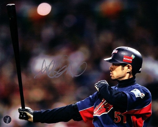 Ichiro Suzuki Autographed Signed 8x10 Photo WBC Japan IS Holo