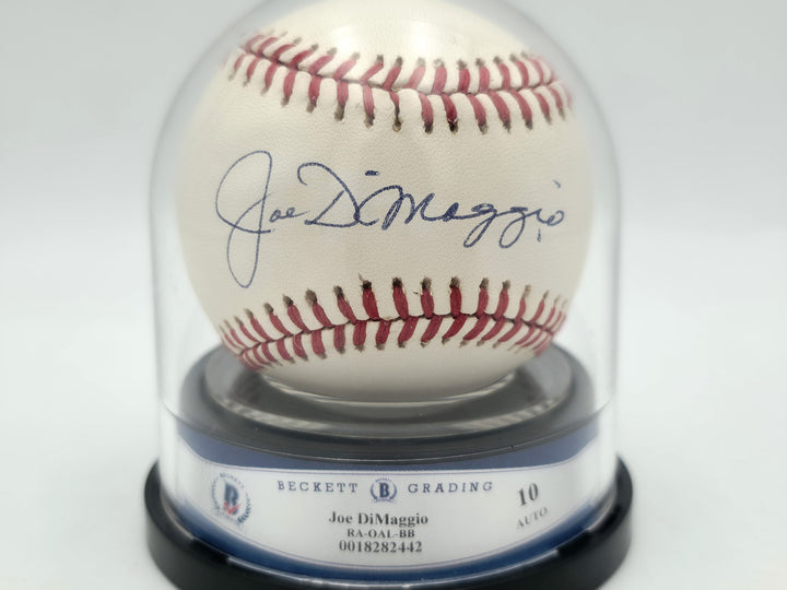 Joe Dimaggio Signed AL Baseball New York Yankees Auto GM 10 Beckett #18282442