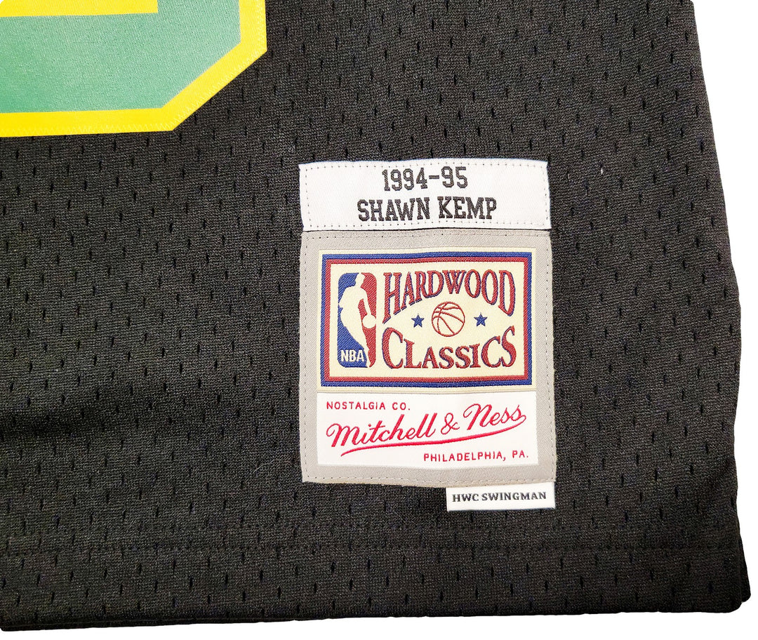 Sonics Shawn Kemp Auto Black Mitchell Ness HWC Swingman Jersey M Reign Man