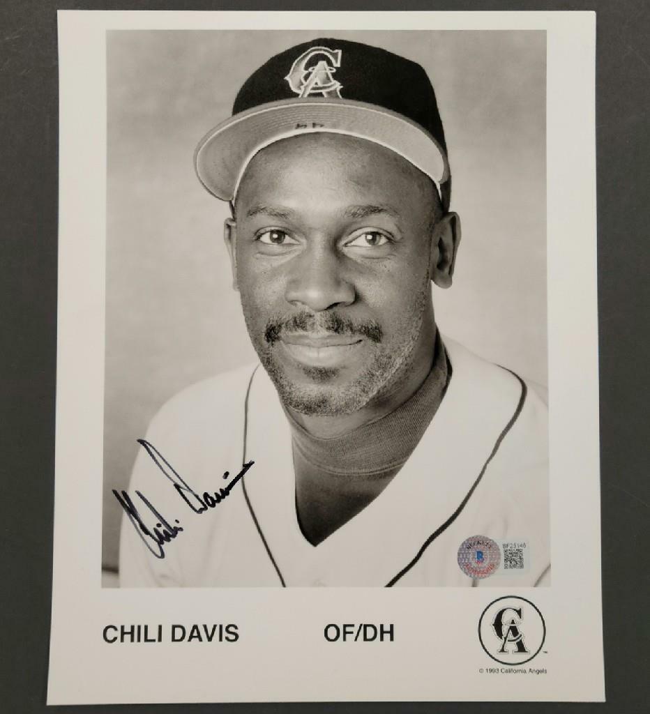 Chili Davis signed 8x10 photo California Angels autograph ~ Beckett BAS Holo