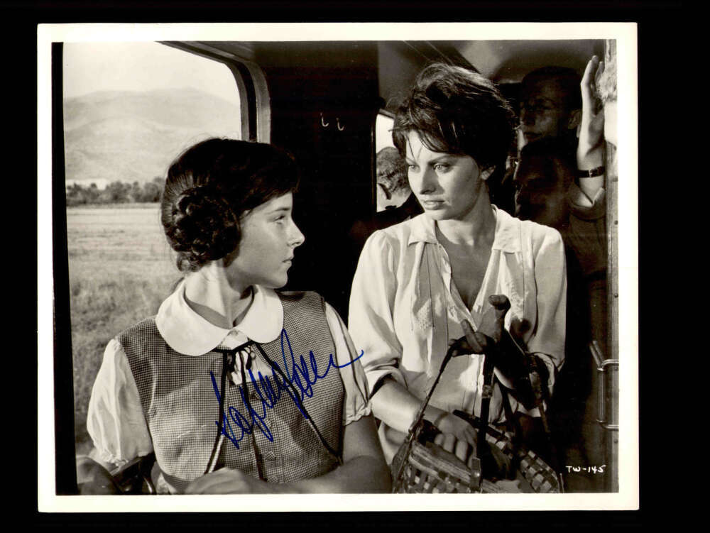 Sophia Loren JSA Coa Signed 8x10 Photograph Autographed