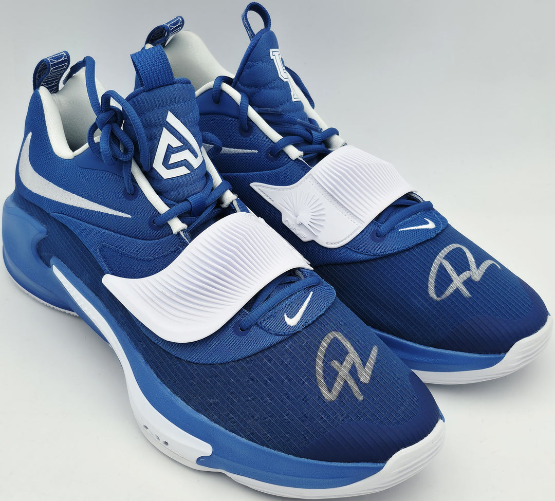 Giannis Auto 2021 PE Promo Kentucky Nike Zoom Freak 3 Game Shoes Size 16 Beckett