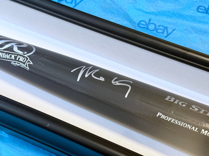 MATT KEMP SIGNED RAWLINGS ADIRONDACK PRO BIG STICK BAT & CUSTOM DISPLAY CASE PSA