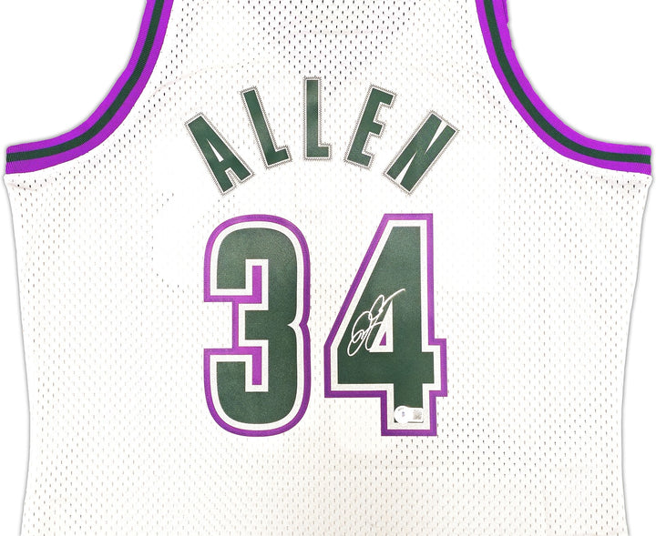 Bucks Ray Allen Auto White Auth Mitchell Ness 96-97 Swingman Jersey L BAS