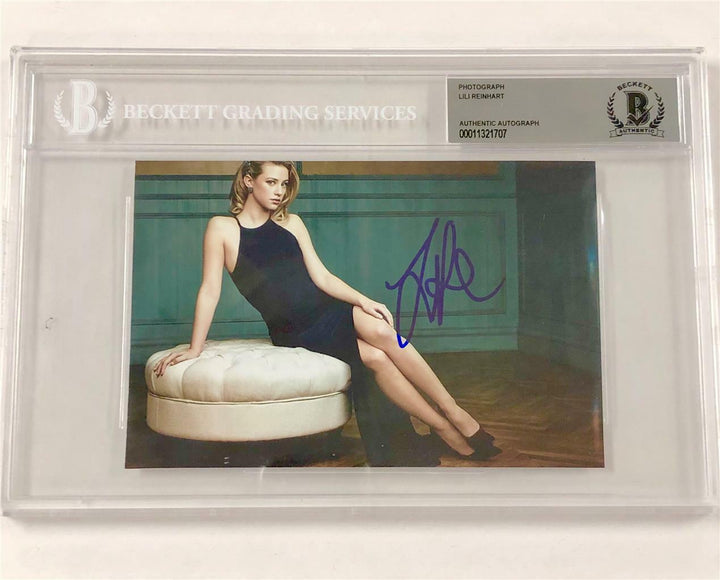 RIVERDALE Actress LILI REINHART Autograph Signed 4x6 Photo C ~ Beckett BAS COA