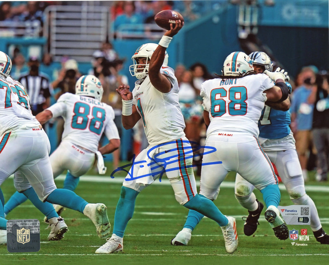 Tua Tagovailoa Autographed 8x10 Photo (Fanatics)