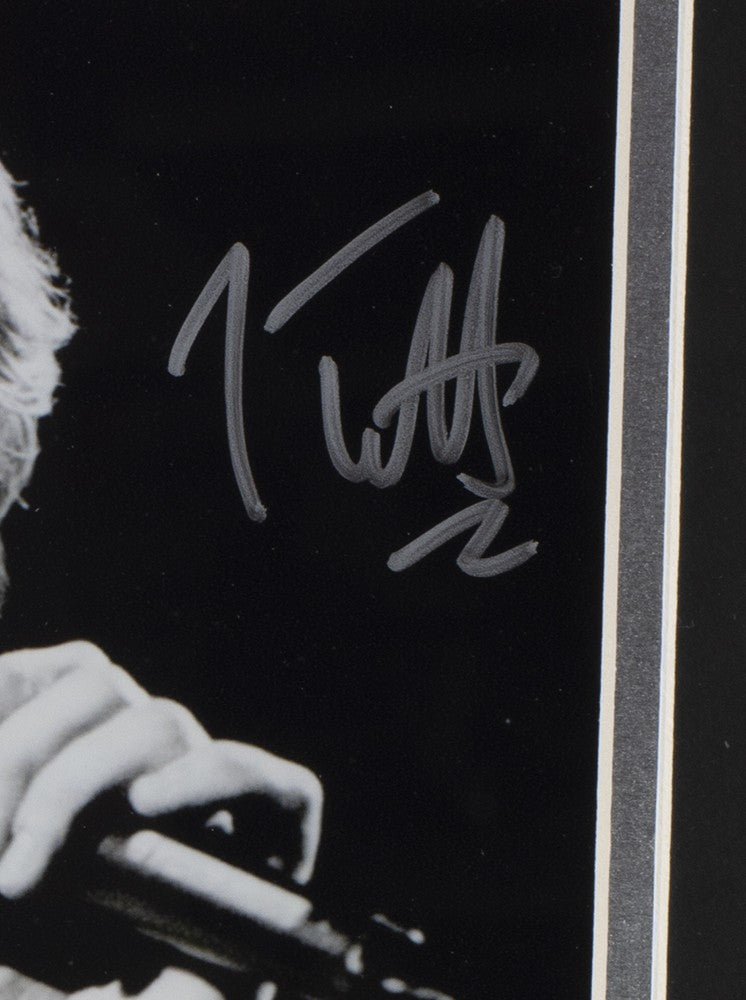 Joe Elliott Signed Framed 8x10 Black And White Def Leppard Photo JSA ITP