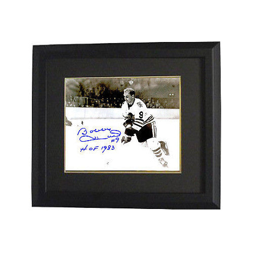 Bobby Hull signed Chicago Blackhawks B&W 8x10 Photo Framed #9 HOF 1983 -Schwartz