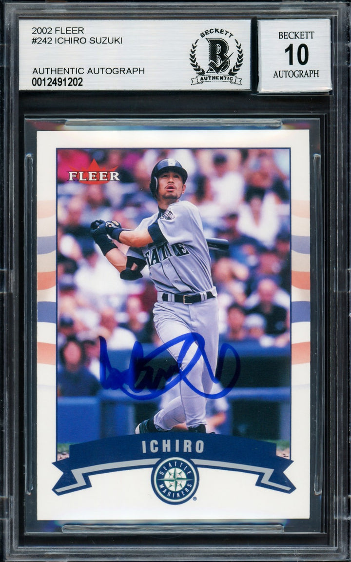 Ichiro Suzuki Signed 2002 Fleer Card 242 Seattle Mariners Auto GM 10 Beckett