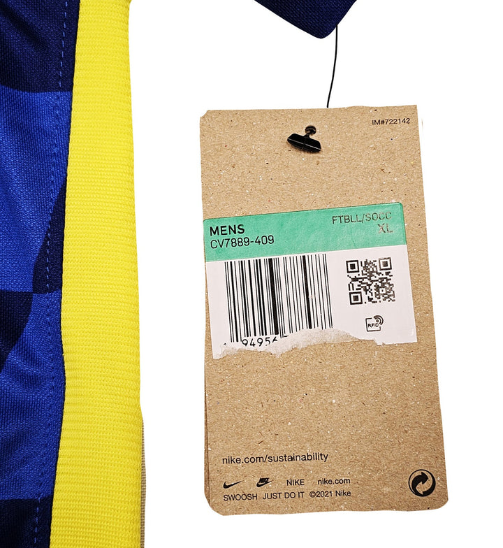 Chelsea F.C. Mason Mount Signed Blue Nike Jersey Size XL in Gold Beckett