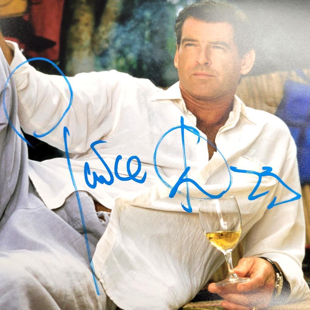 Pierce Brosnan signed 007 James Bond 11x14 photo autograph ~ Beckett BAS Holo