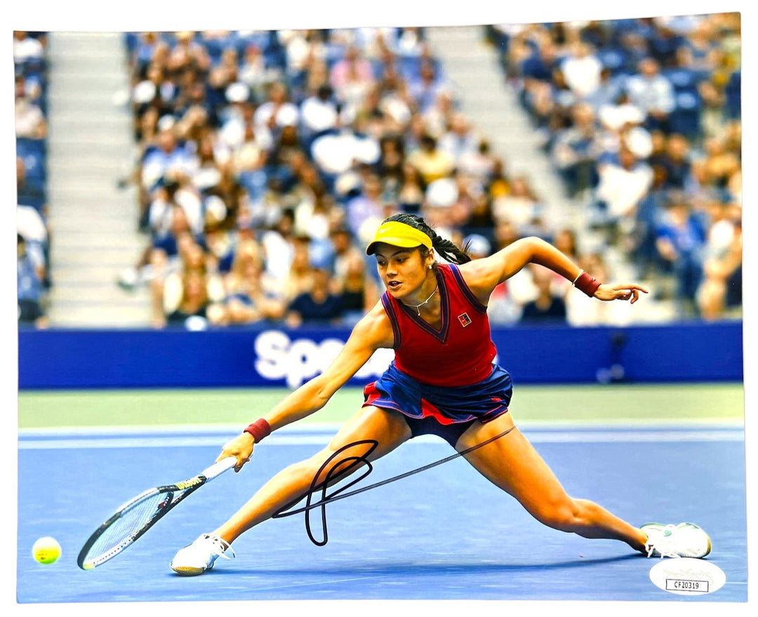 EMMA RADUCANU SIGNED TENNIS 8X10 PHOTO #2 AUSTRALIAN US OPEN WIMBLEDON JSA