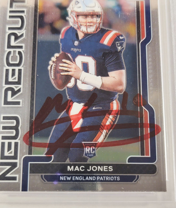 Mac Jones Auto 2021 Panini Prizm New Recruits RC NR-5 Patriots Beckett #14860960