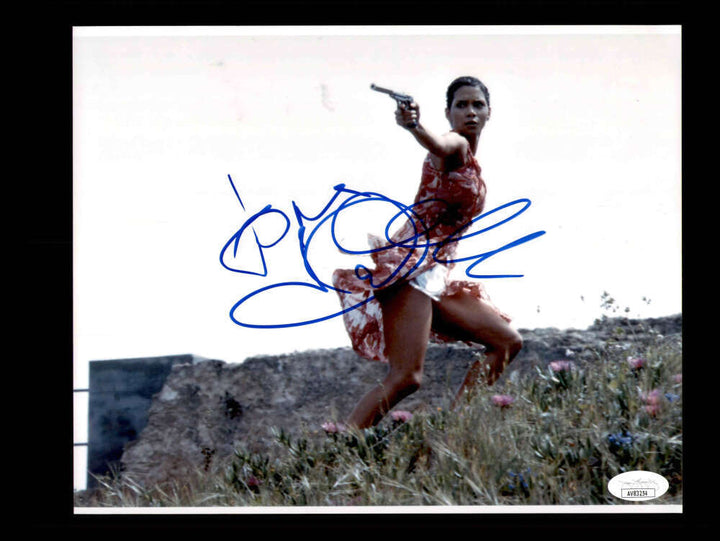 Halle Berry JSA Coa Signed 8x10 Photograph James Bond Autograph