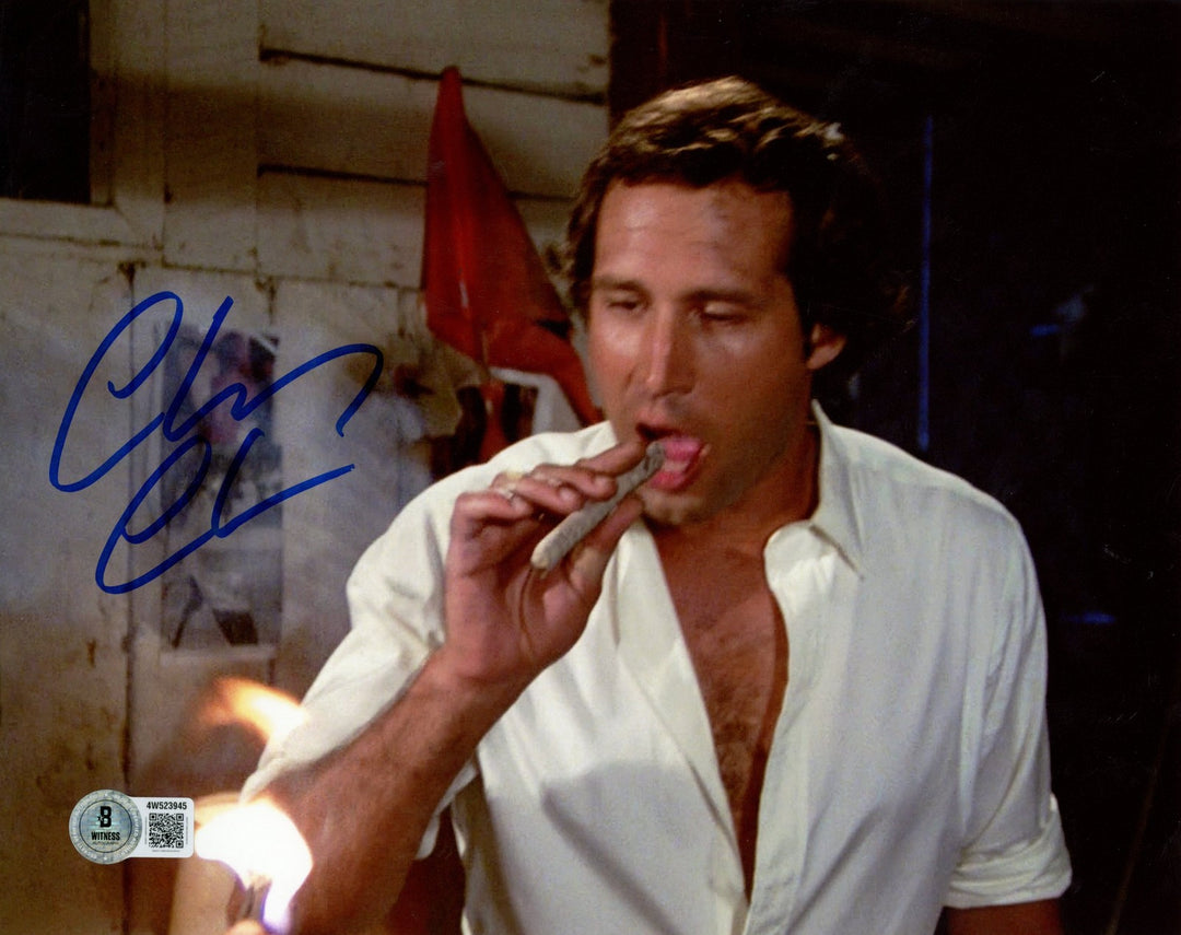Chevy Chase Autographed/Signed Caddy Shack 8x10 Photo Beckett 56490