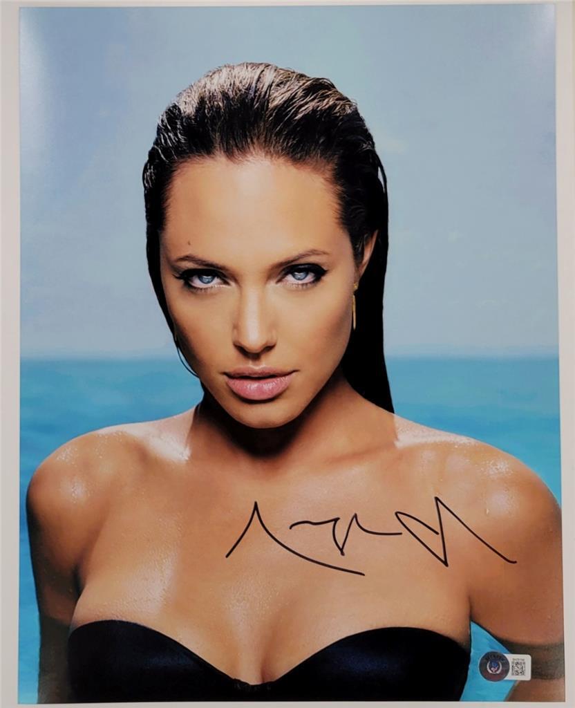 Angelina Jolie signed 11x14 photo autograph actress sexy ~ Beckett BAS