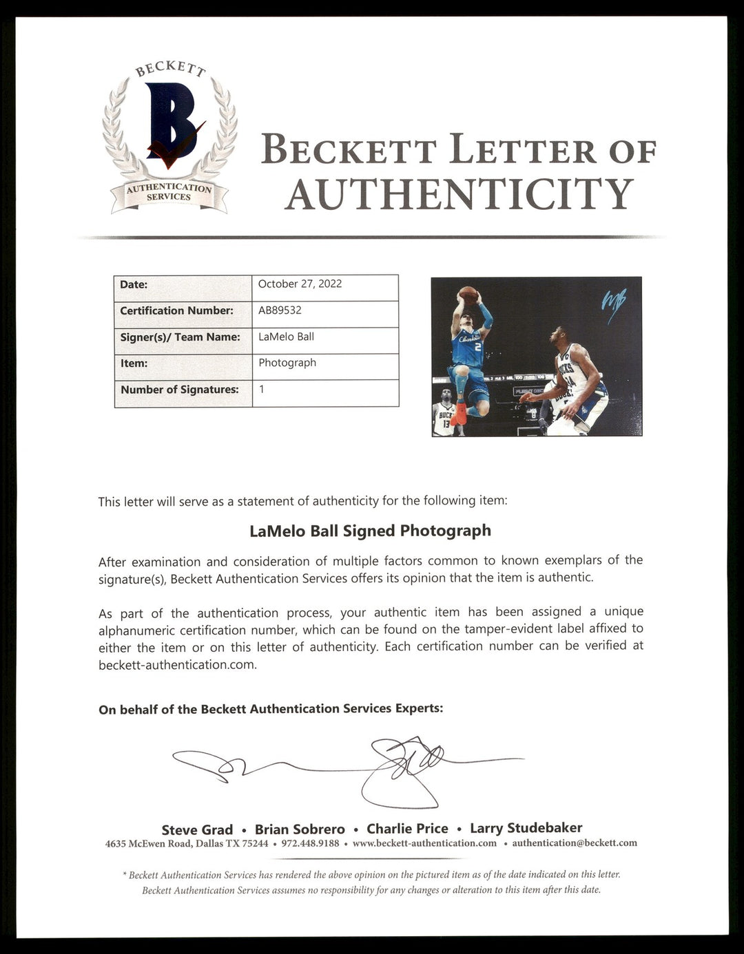 LaMelo Ball Signed Framed 16x20 Photo New Orleans Pelicans Spotlight Beckett