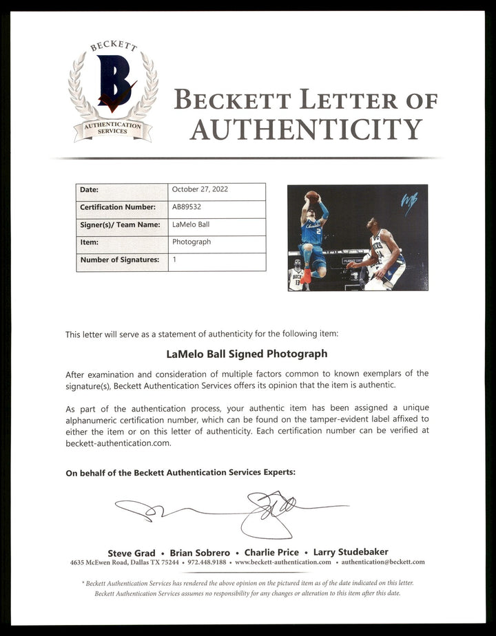 LaMelo Ball Signed Framed 16x20 Photo New Orleans Pelicans Spotlight Beckett