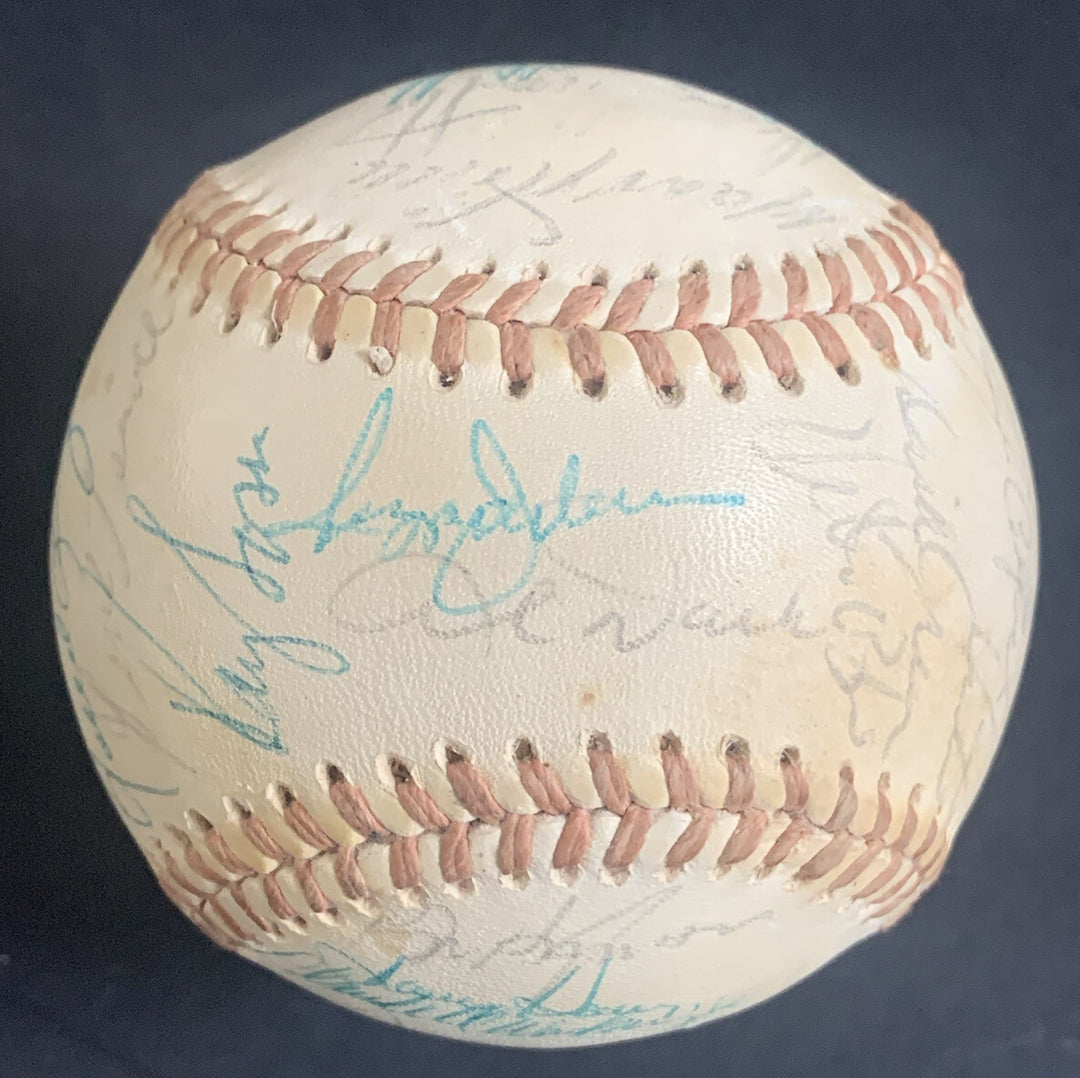 1974 Oakland A's WS Team Signed Baseball 31 Auto Reggie Jackson Jim Hunter Jsa